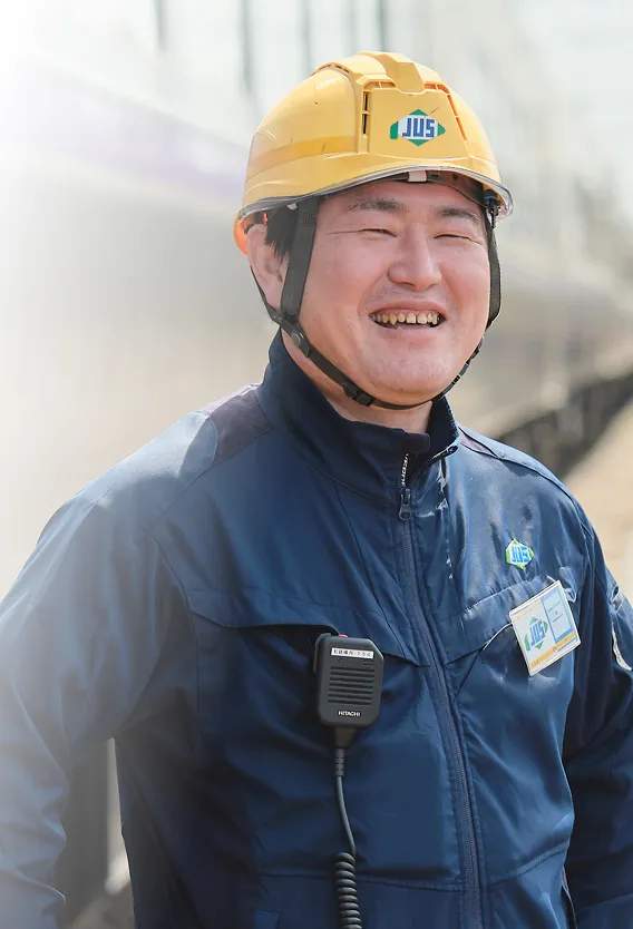 男性社員の写真